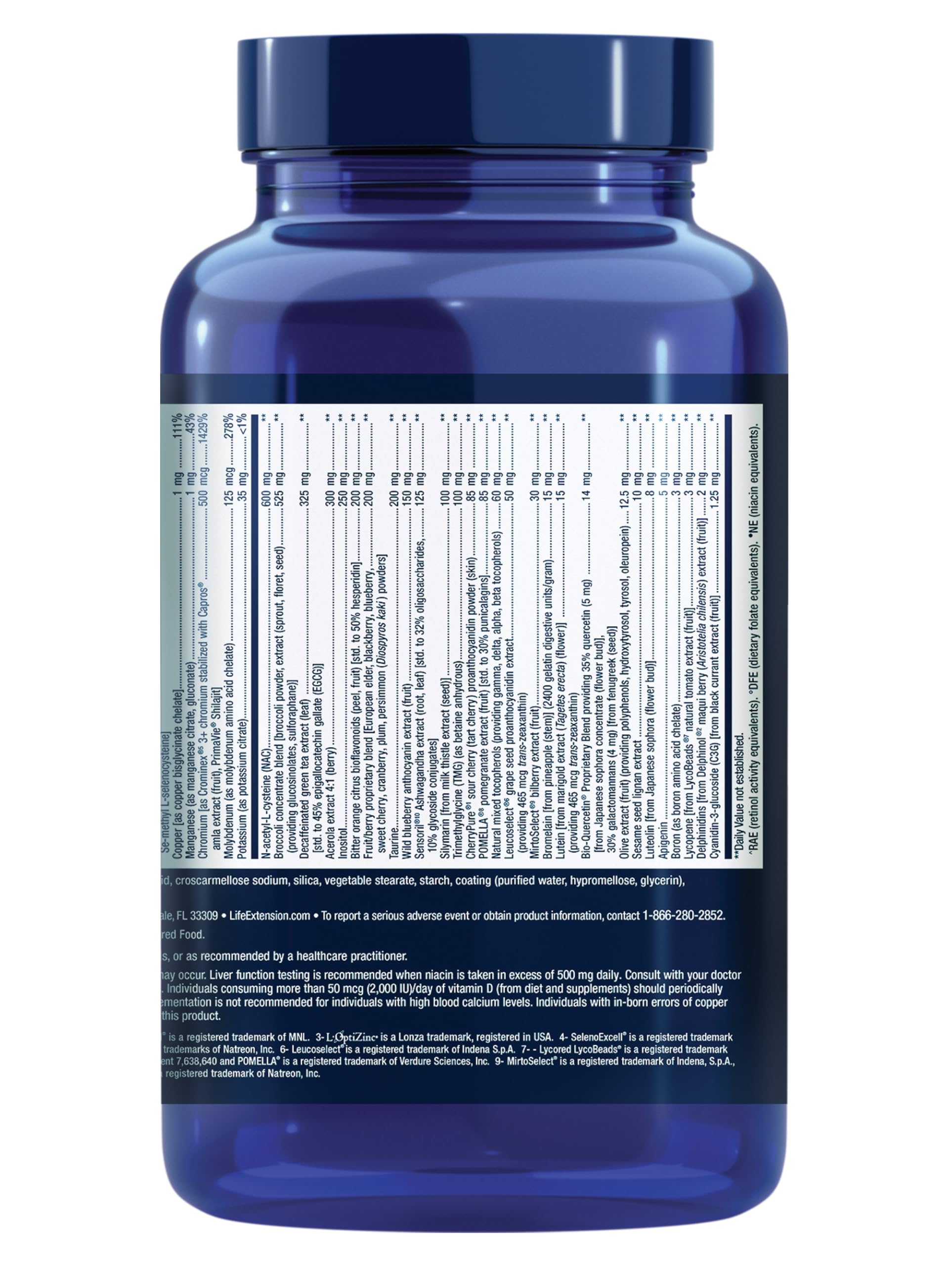 Life Extension Mix ingredient label shot showcases fruit and vegetable extracts and minerals