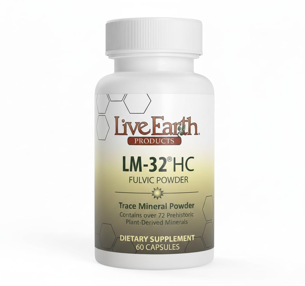 Live Earth LM-32 HC bottle pour demonstrates convenient daily use.