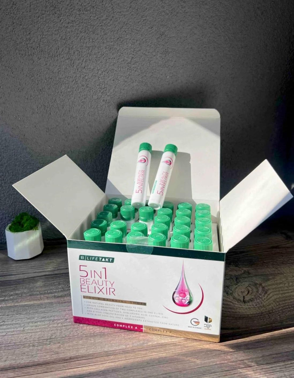 LR Health & Beauty Lifetakt Elixir concept image for radiant skin and nails.
