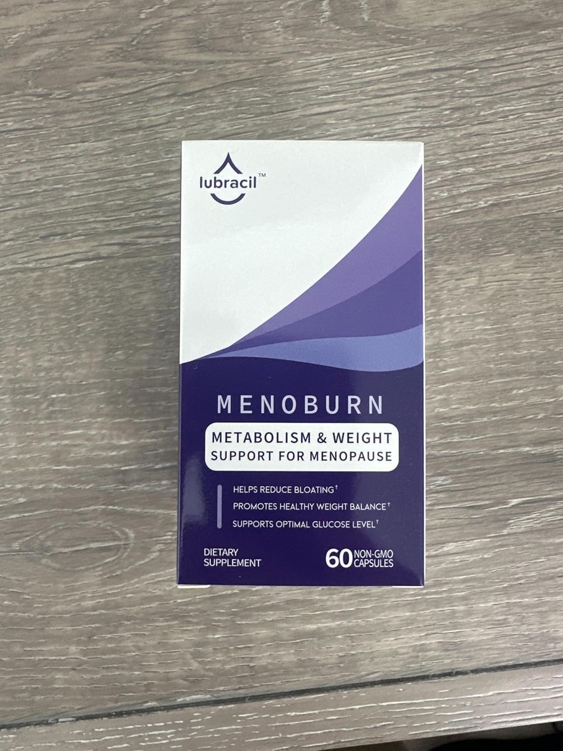 Lubracil Menoburn supports digestion in a calm, balanced daily scene