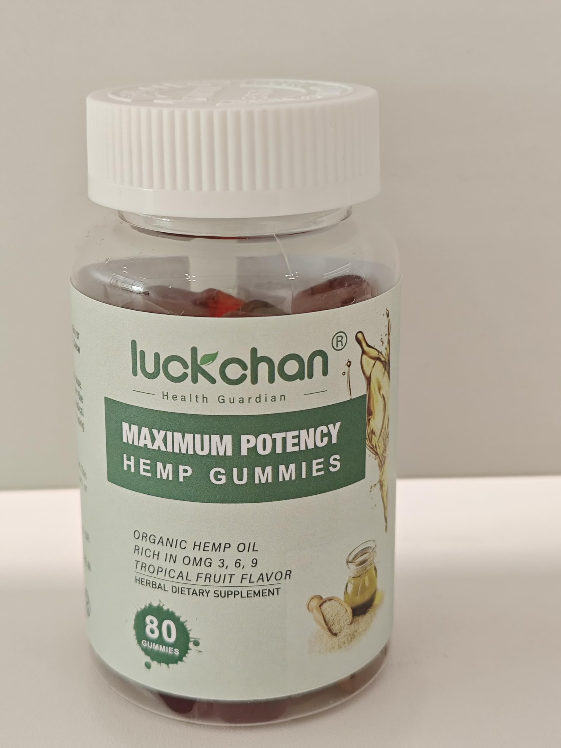 LUCKCHAN Omega Gummies bottle front highlighting organic, gelatin-free formula for adults