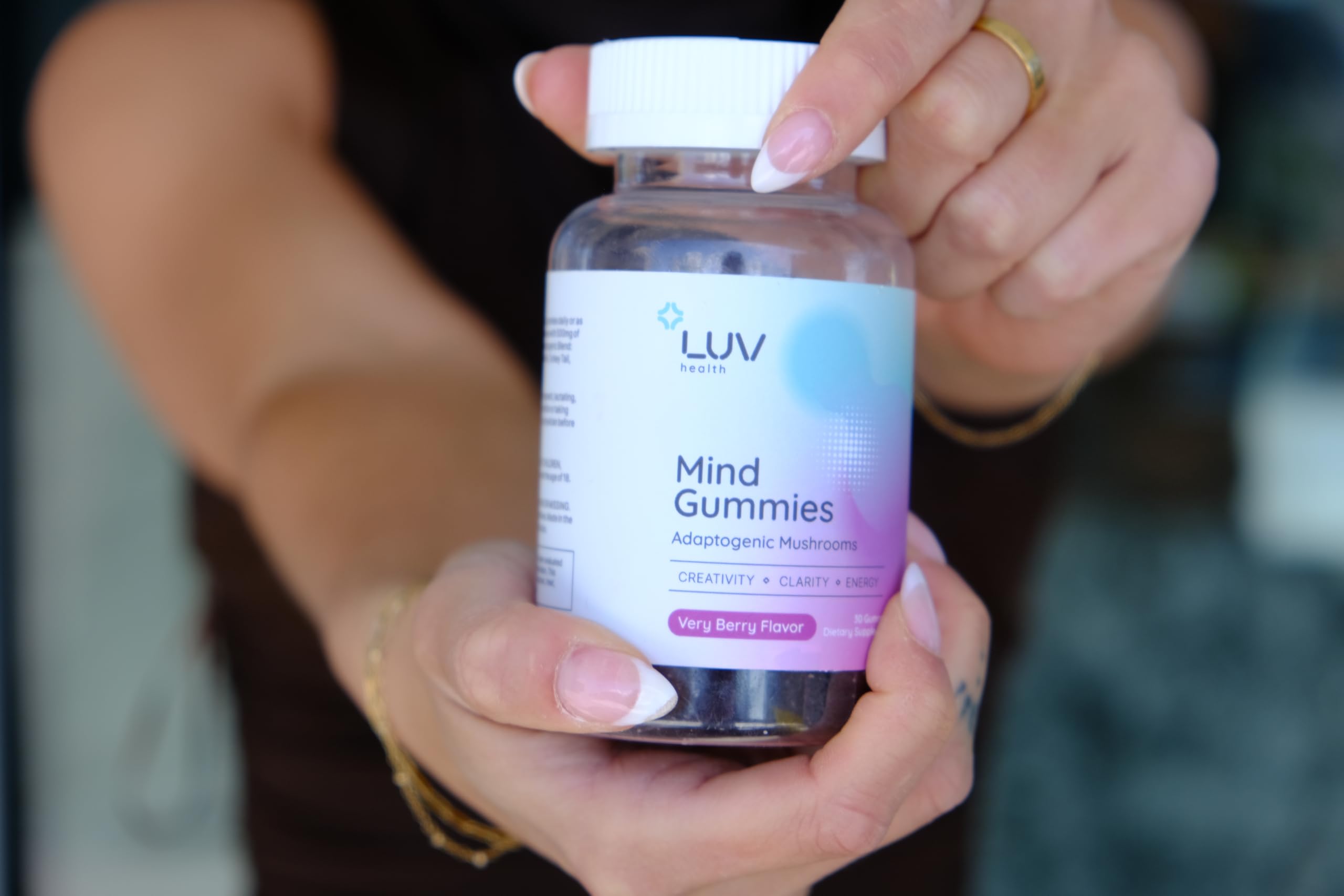 LUV Health Mind Gummies vegan-keto-icon communicates dietary compatibility for mindful snacking.