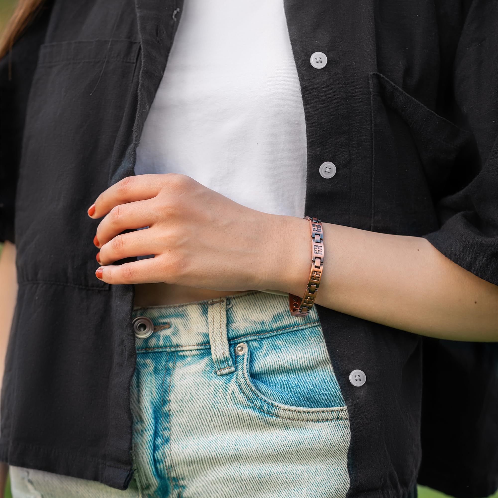 Instruction manual included with MagnetRX Copper Cross Bracelet for easy setup