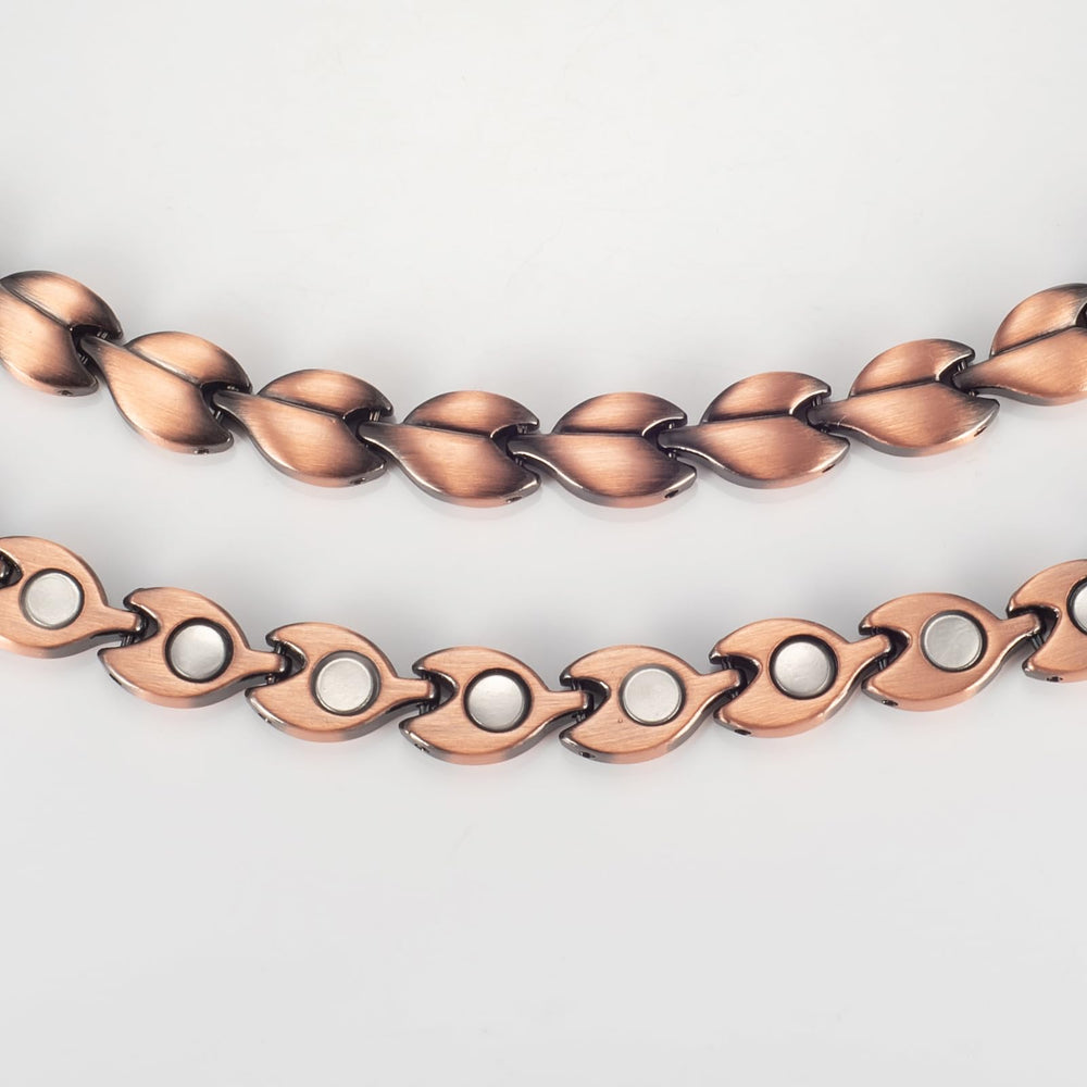 MagSølv brushed finish copper necklace close-up showcases durability and subtle shine