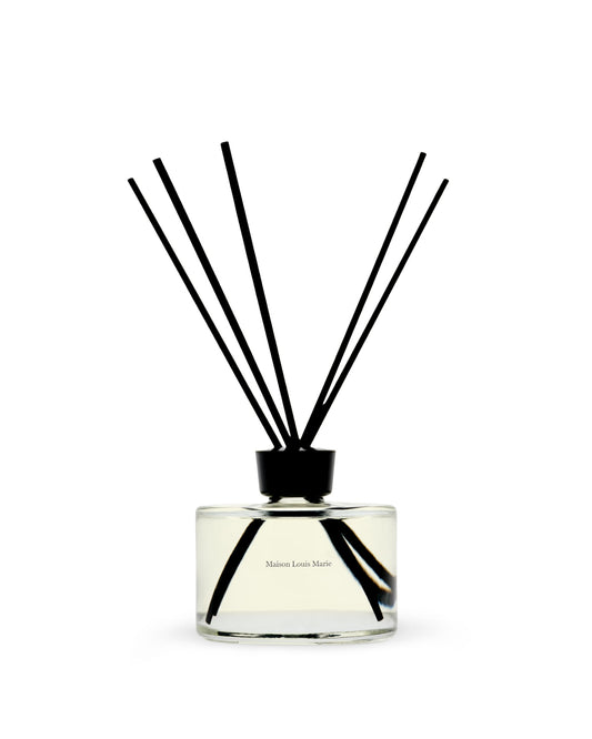 Maison Louis Marie No.13 Nouvelle Vague diffuser bottle for a refined living space and lasting fragrance.