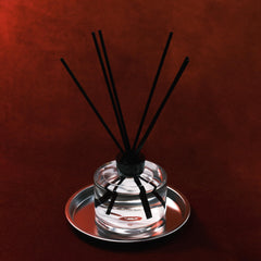 Diffuser setup of No.13 Nouvelle Vague diffuser creates a bright citrus note and welcoming ambience.