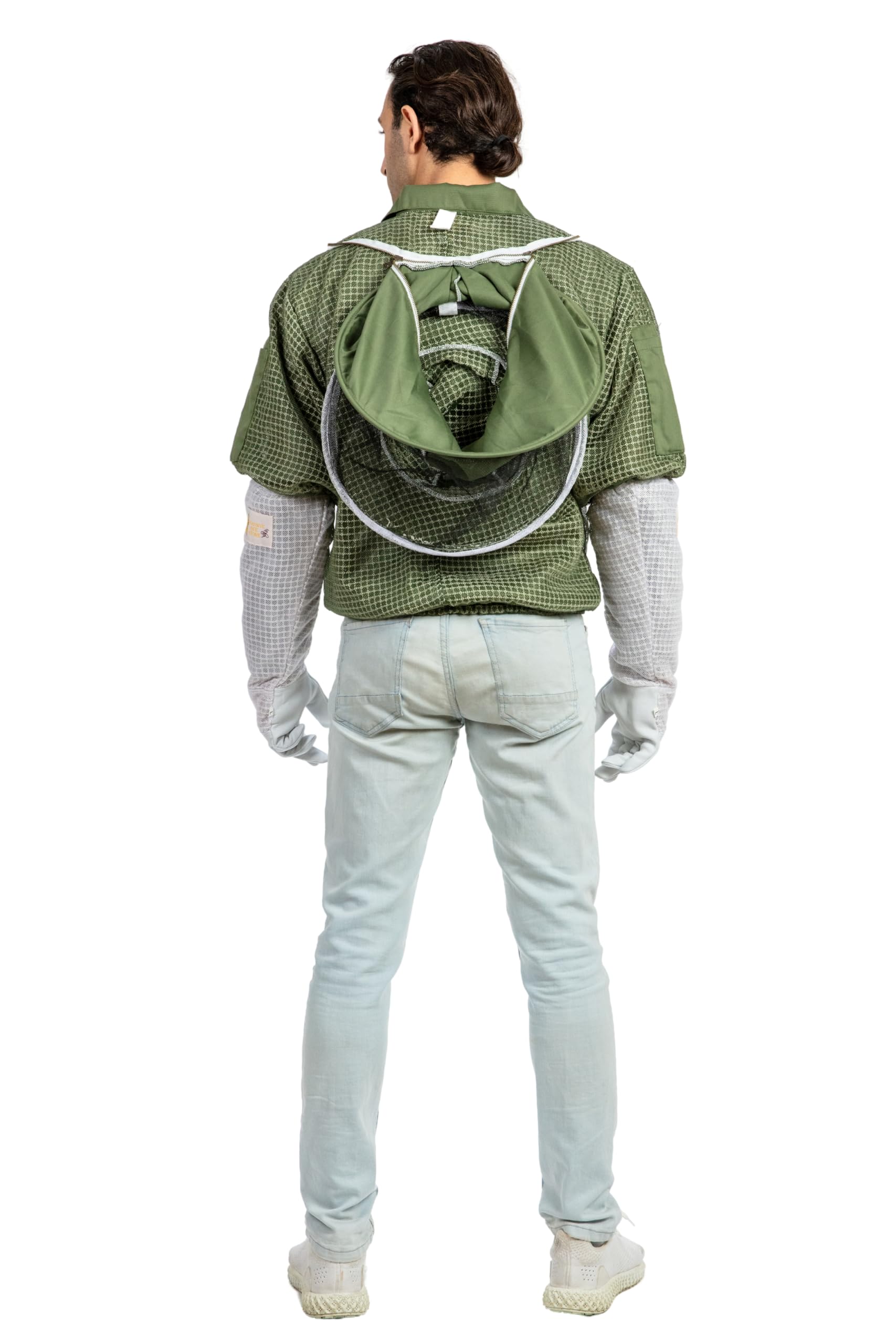 Massive Bee Store detachable veil and perfectly placed pockets for convenience.