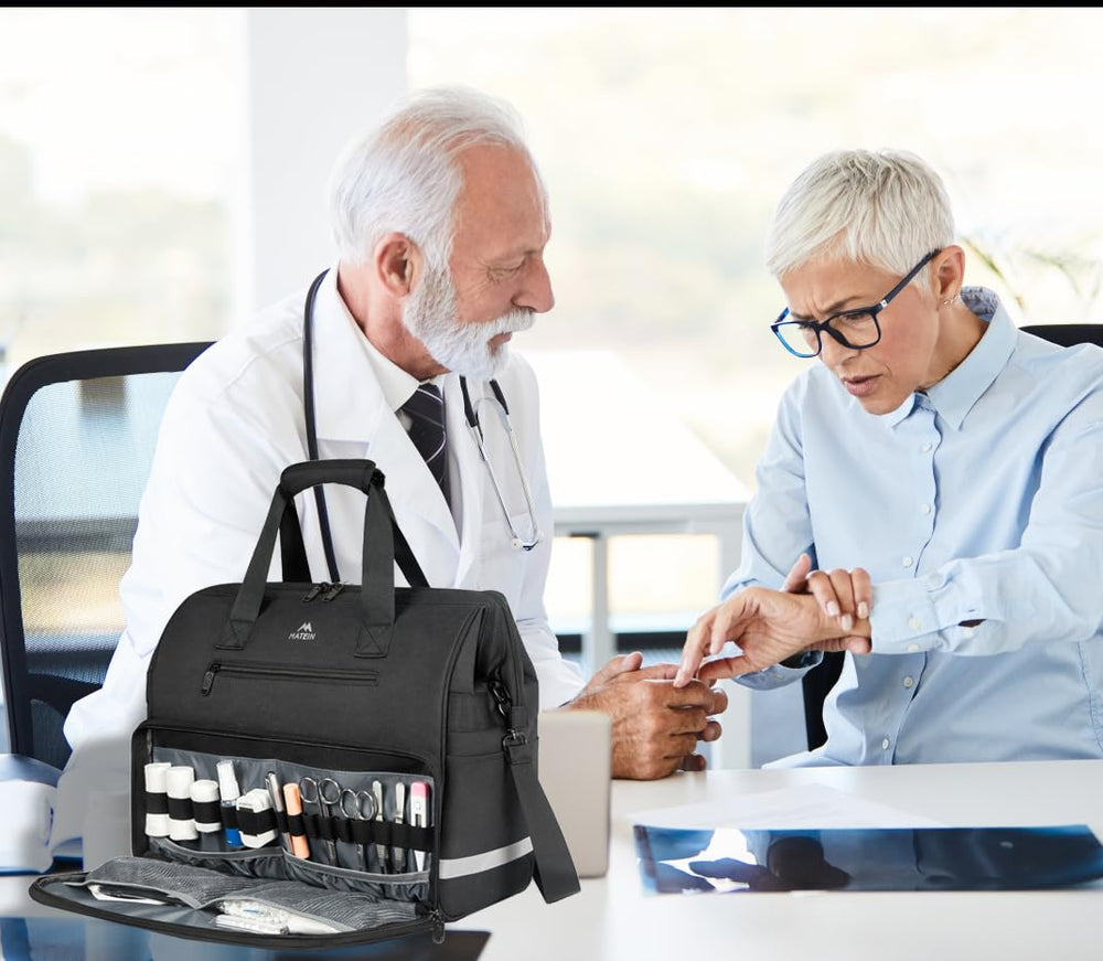 MATEIN medical bag full opening enables quick item access.