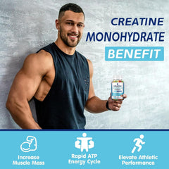 Gummies in hand illustrate easy chewing during training sessions.