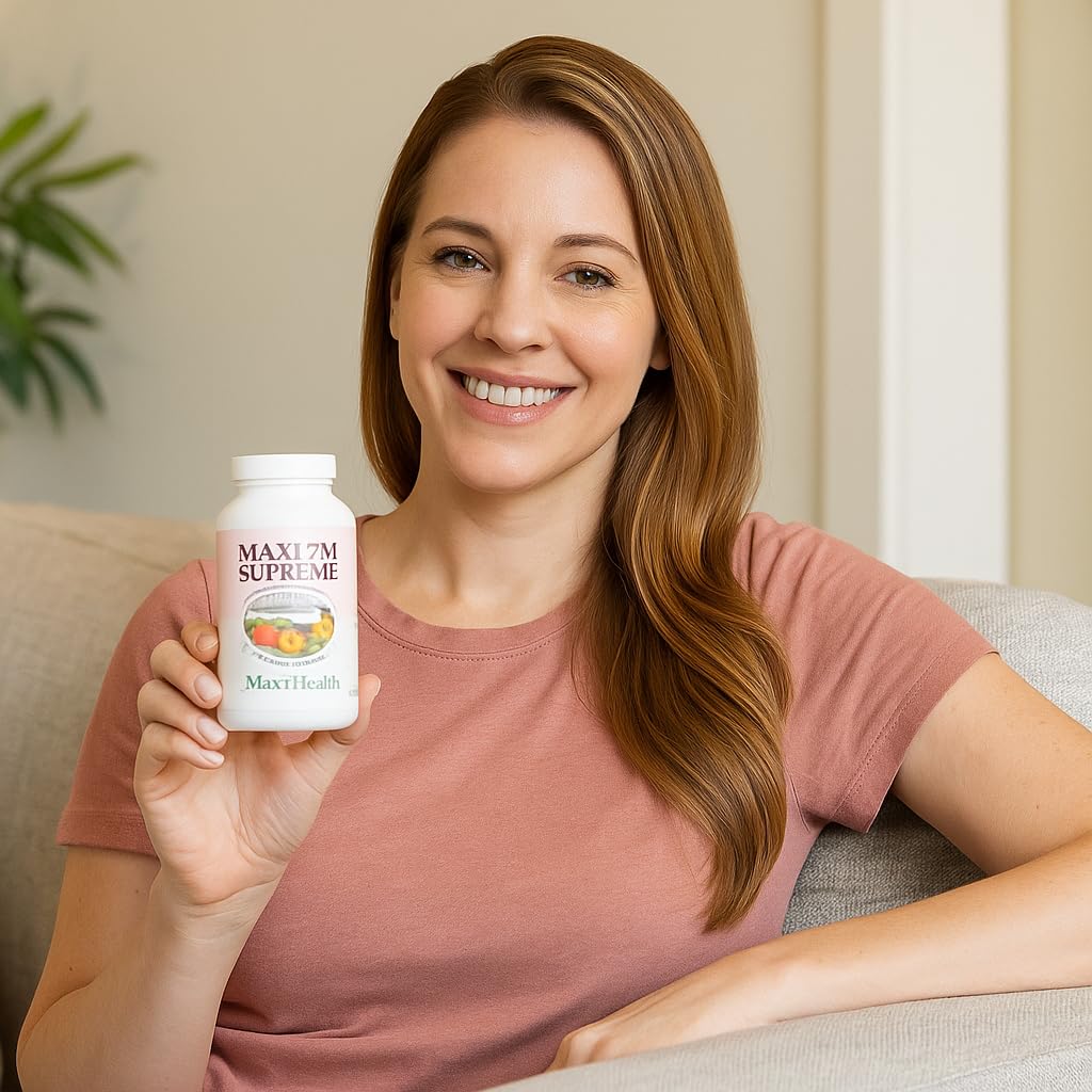 Maxi Health vegetarian capsules close-up showing dairy-free, gluten-free probiotic format for daily use