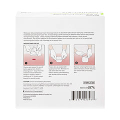 Silicone border shields the wound area while keeping moisture out
