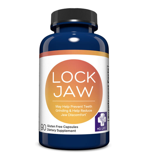MD.LIFE Lock Jaw Assistance bottle pour demonstrates easy dosing for nightly calm.