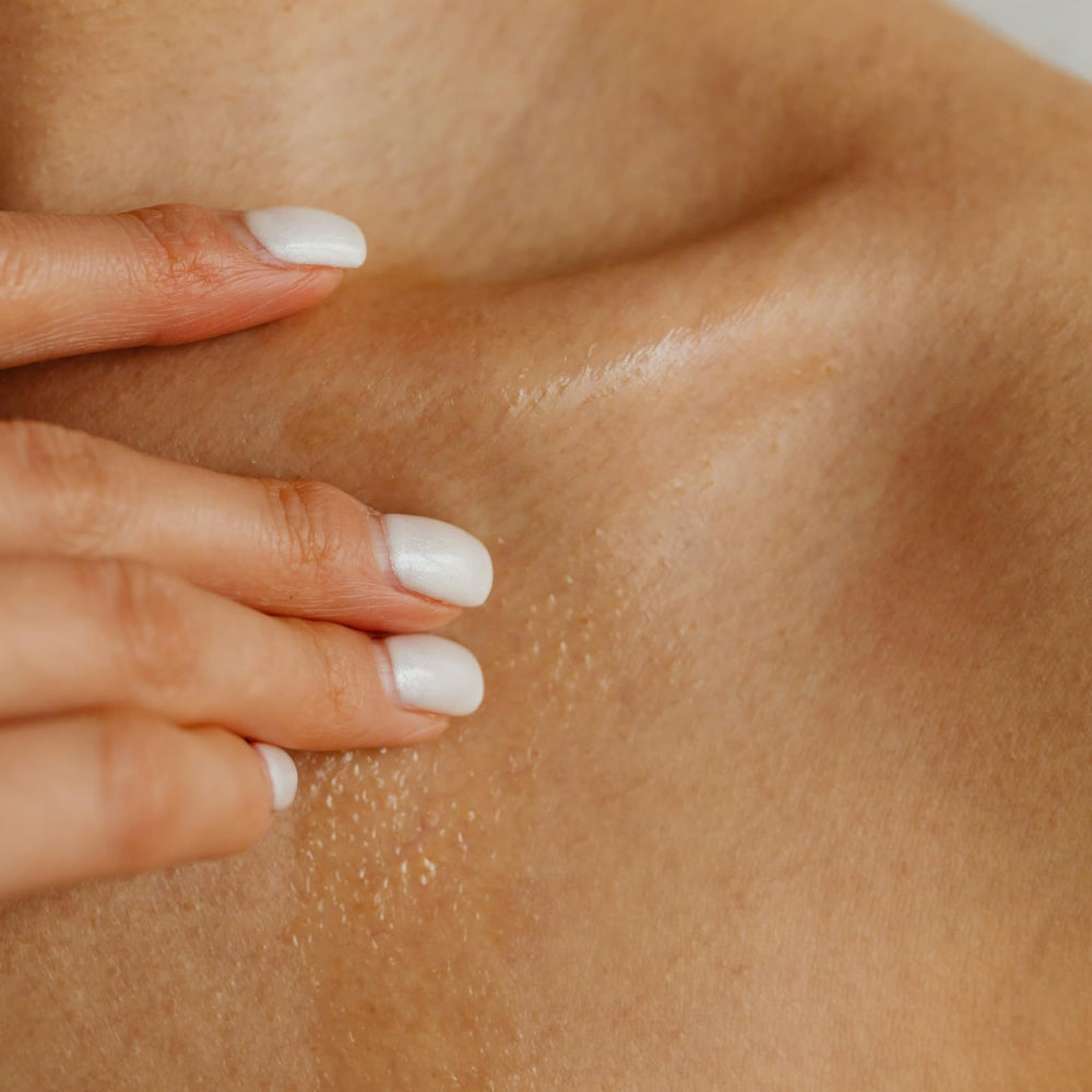 MELONY luxury gift packaging candle highlighting premium self-care present