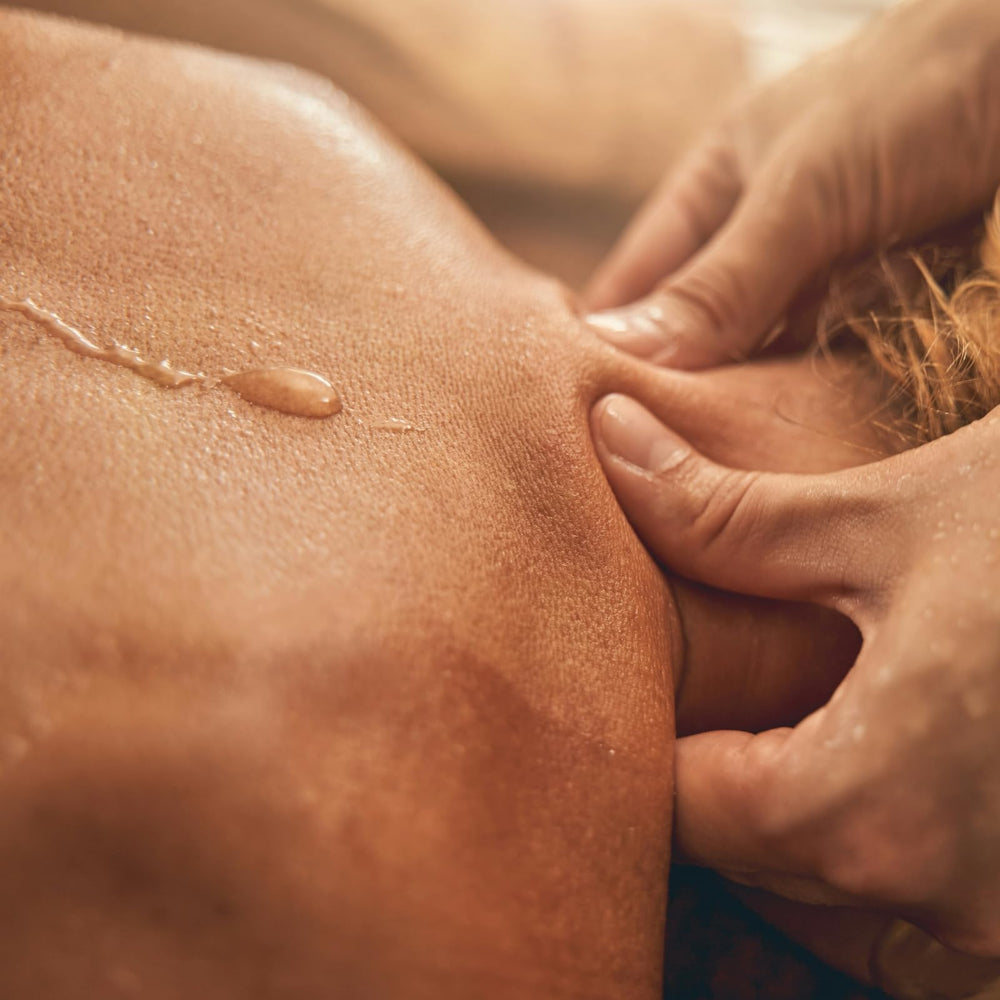 MELONY Massage Candle essential oils enhance calm, ideal for unwinding after workouts.