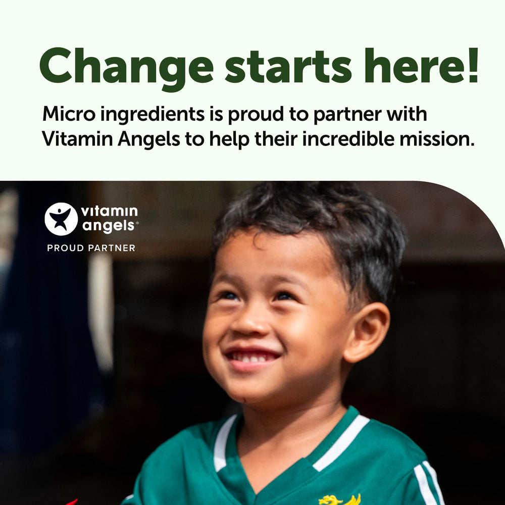 Micro Ingredients Spirulina easy-swallow tablet design close-up