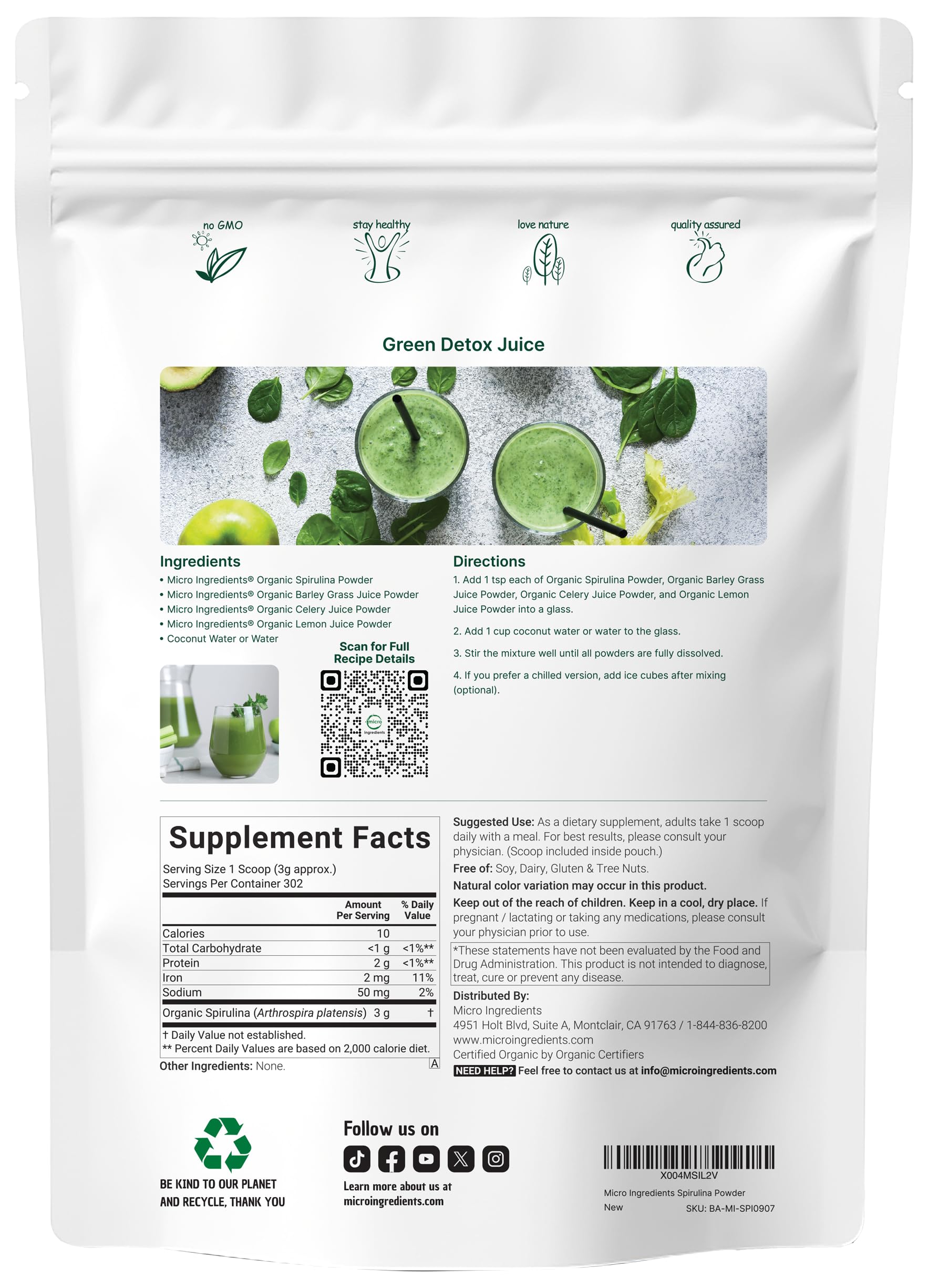 Micro Ingredients spirulina powder scoop included for easy smoothie mixing.