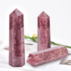 MOGEMT Strawberry Quartz Tower close-up facets highlighting craftsmanship and sparkle for mindful focus