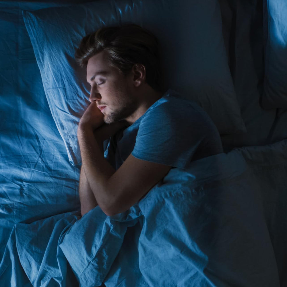 Vegan and gluten-free icons shown on Momentous Elite Sleep packaging.