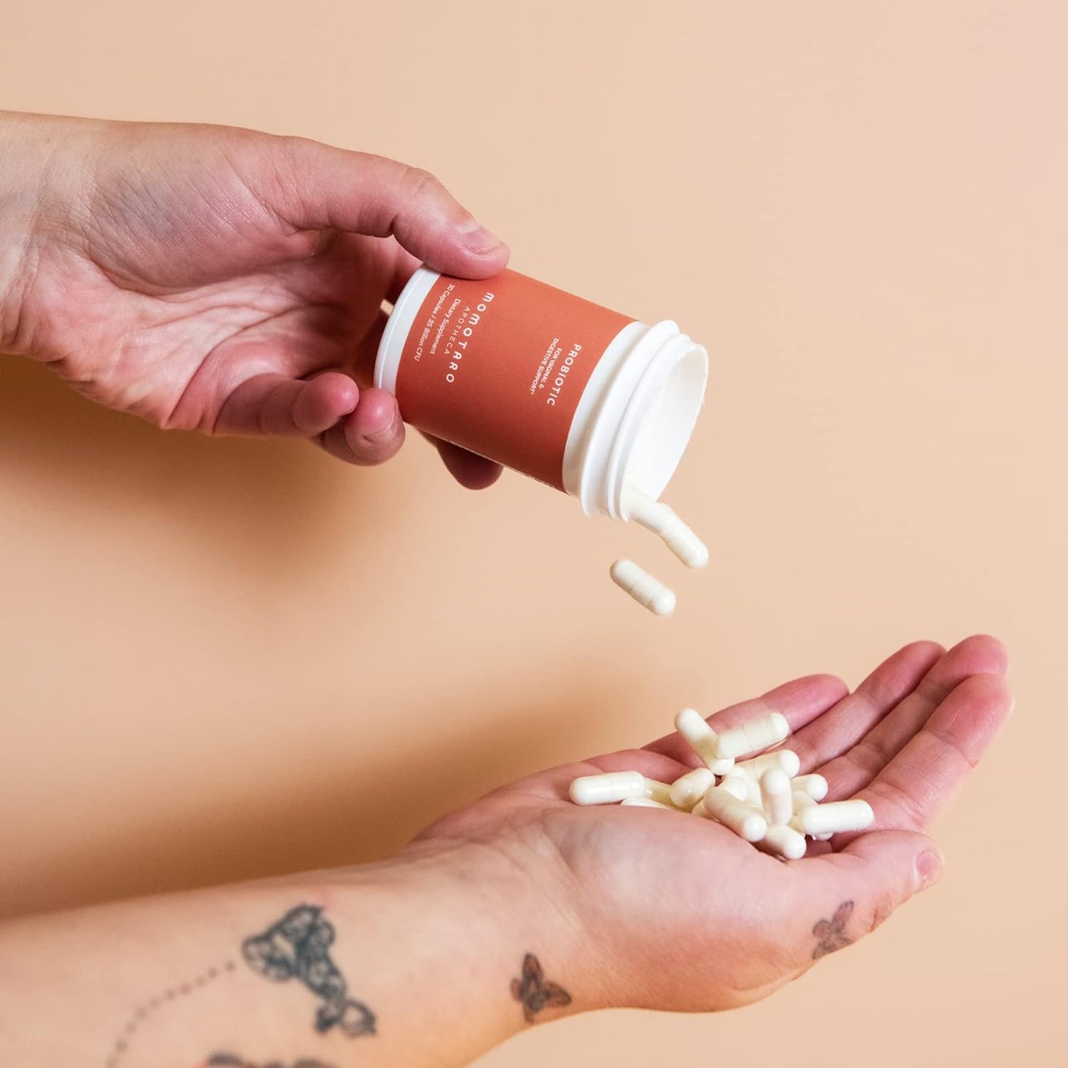 MOMOTARO APOTHECA prebiotics and lactobacillus blend capsules for gut and vaginal balance