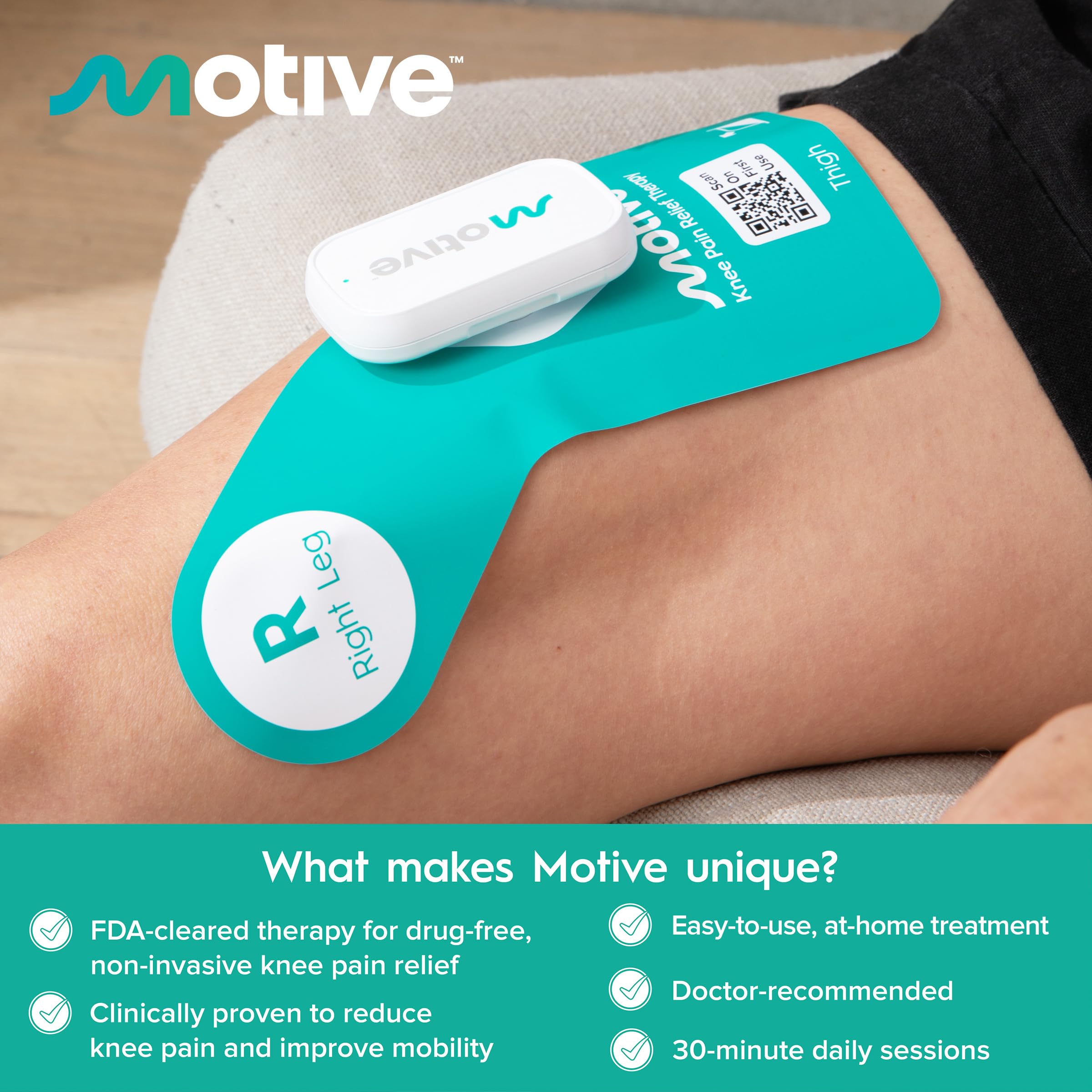 Motive knee pads with contoured shape for quadriceps fit