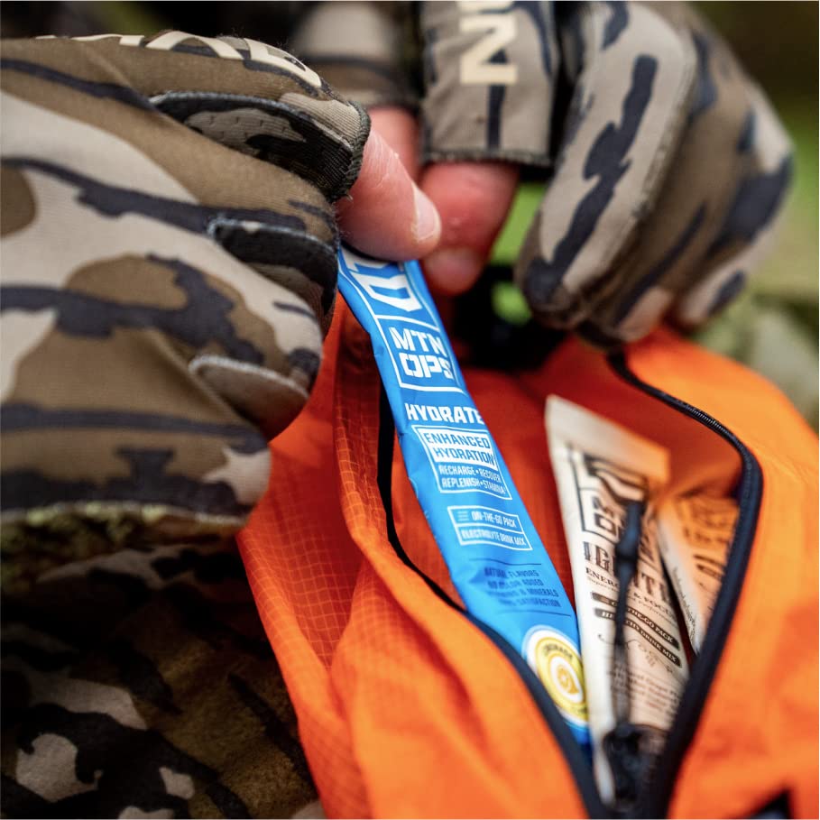 MTN OPS Hydrate prepared drink in glass ready to refresh after training.
