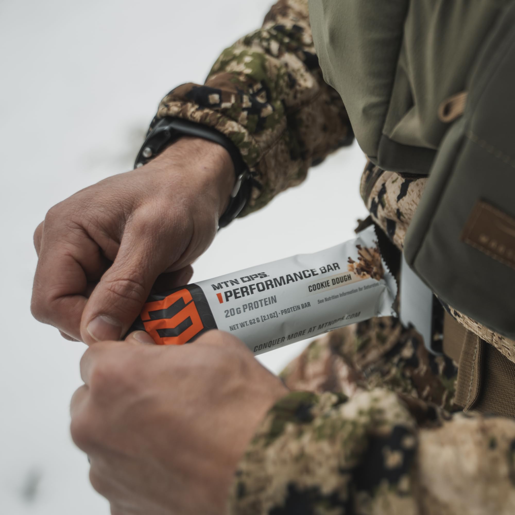 Nutrition panel of MTN OPS Mudslide bar emphasizing 20g protein per bar