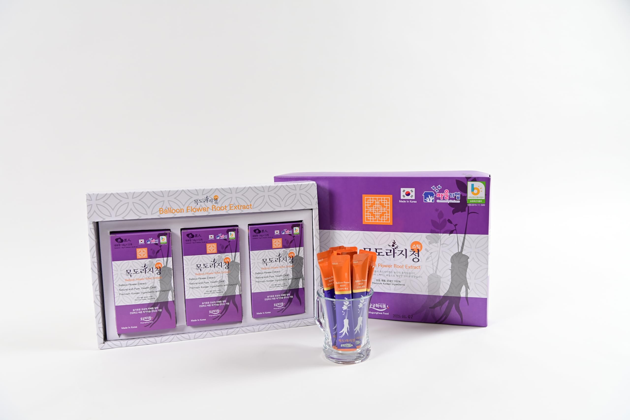 Mugunghwa Food Balloon Flower Root Extract bottle pour for smooth dosing.