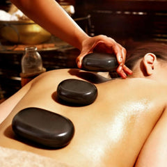 MUKLEI palm-fit massage stones provide comfortable grip during sessions