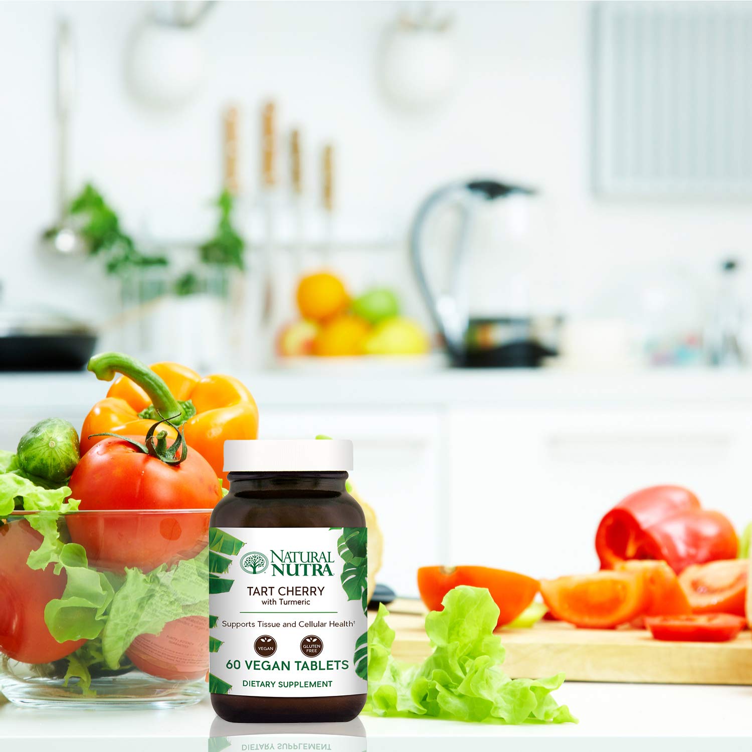 Graphic showing polyphenols in Natural Nutra Tart Cherry Extract with curcumin
