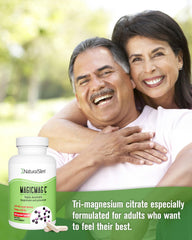 NaturalSlim MagicMag C capsules being poured, suggesting easy daily intake for wellness.