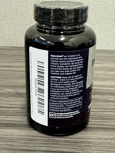 NatureBell Resveratrol capsules closeup emphasizing 1000mg potency and bioavailability
