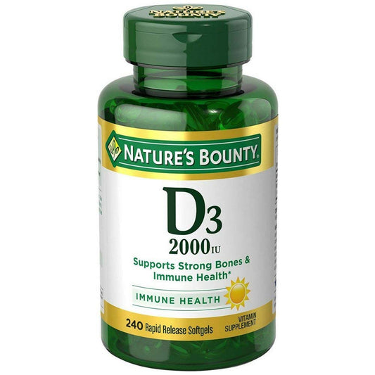 Nature's Bounty D3-2000 IU softgels bottle pour supports immune and bone health