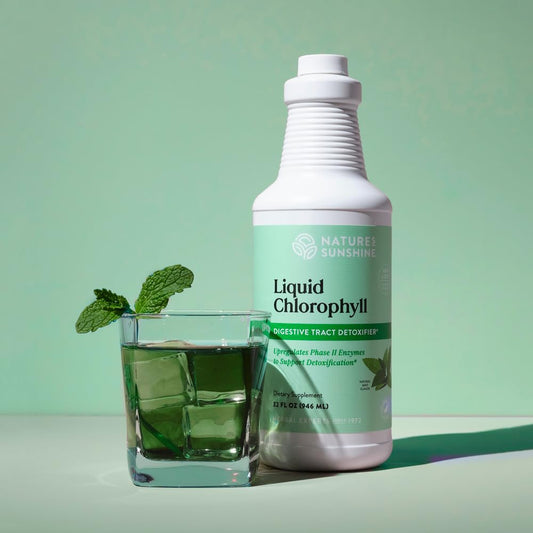 Chlorophyll drops with dropper for precise dosing and convenience