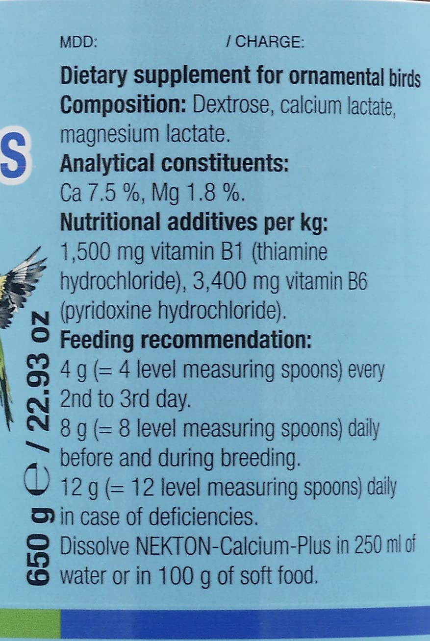Nekton Calcium-Plus for birds packaging side shows water-soluble formula for easy mixing.