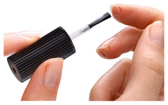 Nexcare Skin Crack Care waterproof seal protects cracks from water and dirt.