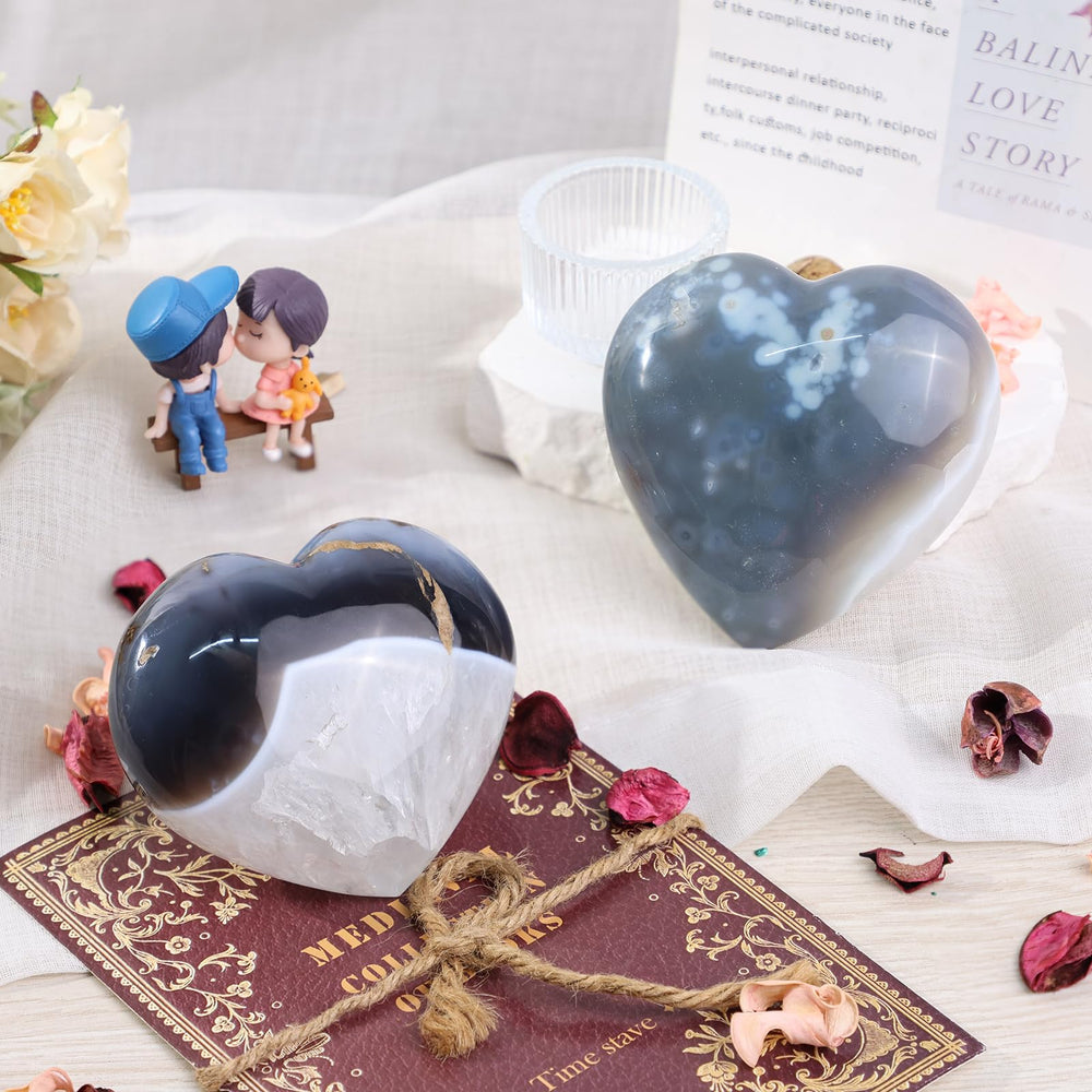 Nupuyai natural agate heart stone shows vibrant swirls for unique energy and focus.