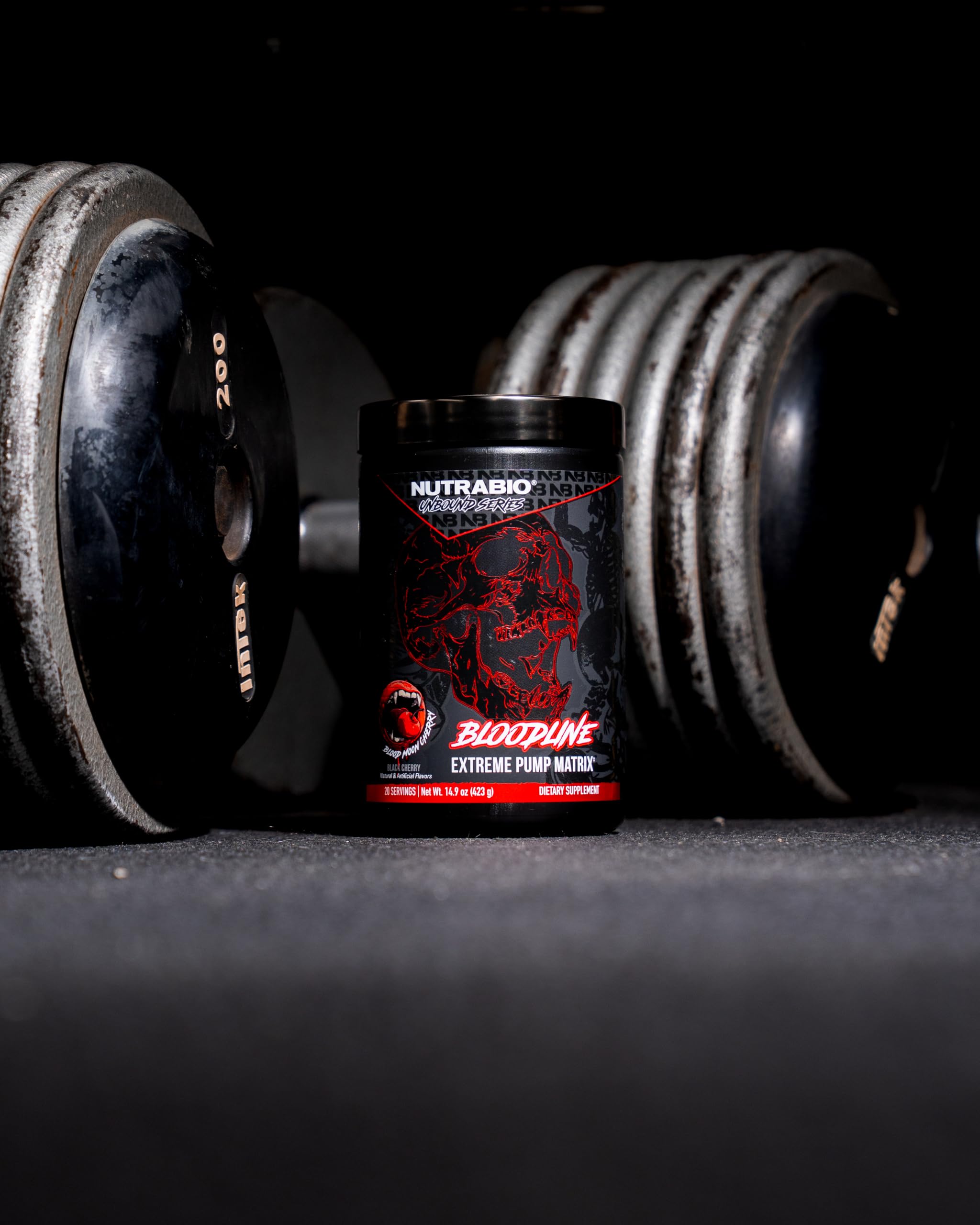 NutraBio Bloodline vascularity contrast highlights dramatic vein visibility without caffeine.