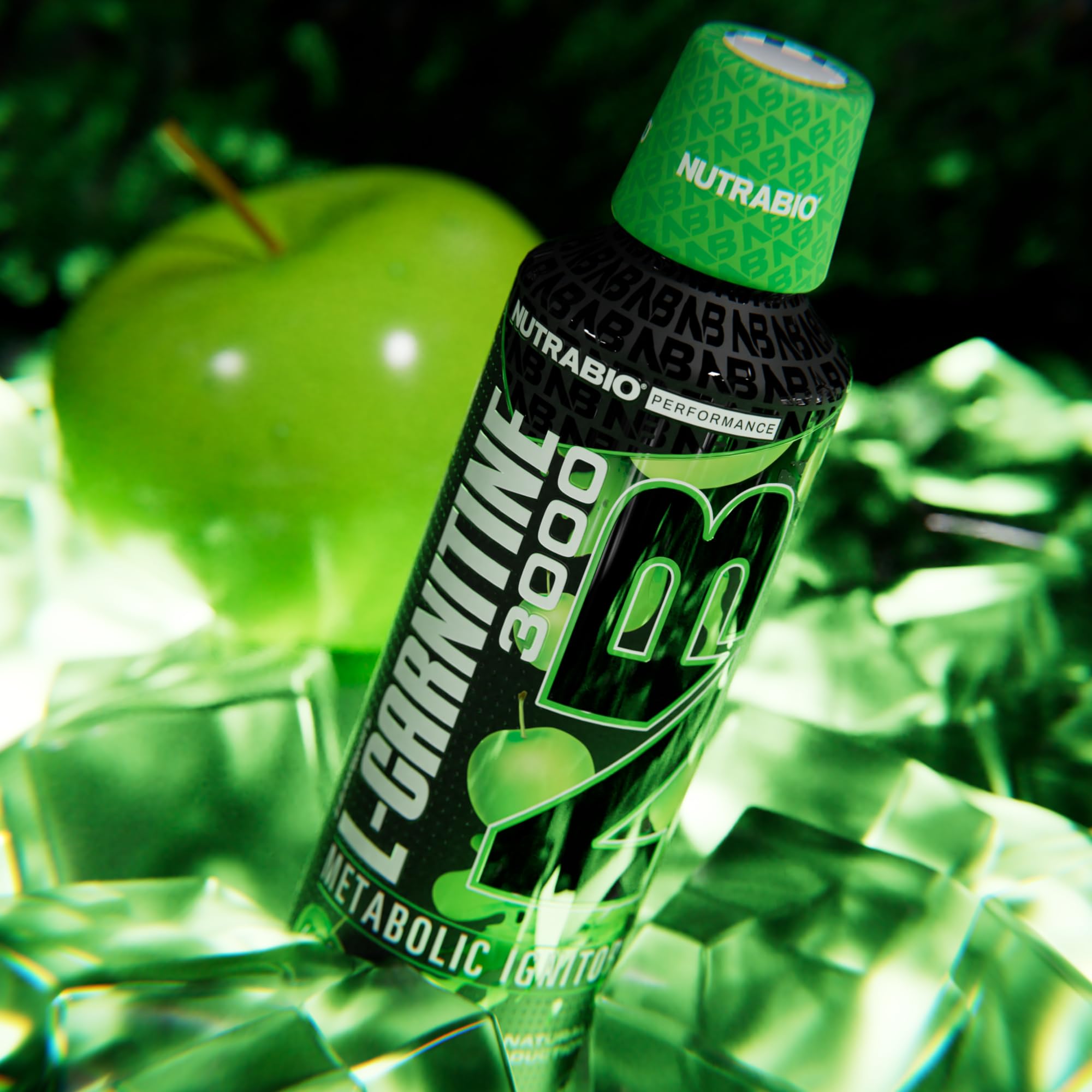 Bottle pouring to illustrate fast absorption and quick use during training