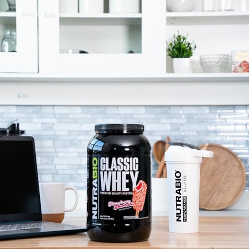 NutraBio Classic Whey label showing transparent ingredients and protein content.