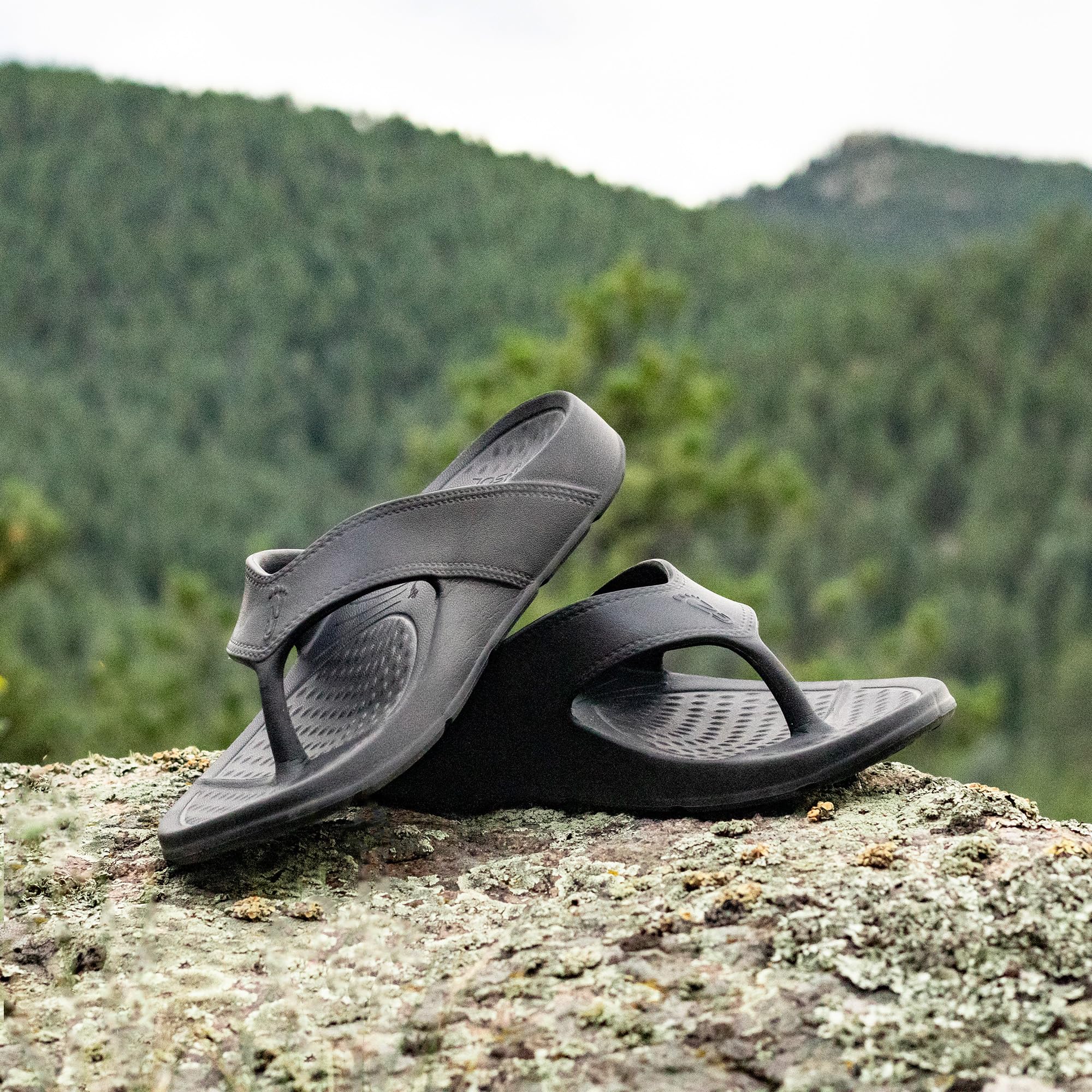 NUUSOL Cascade flip flop highlighting EVASOL foam technology.