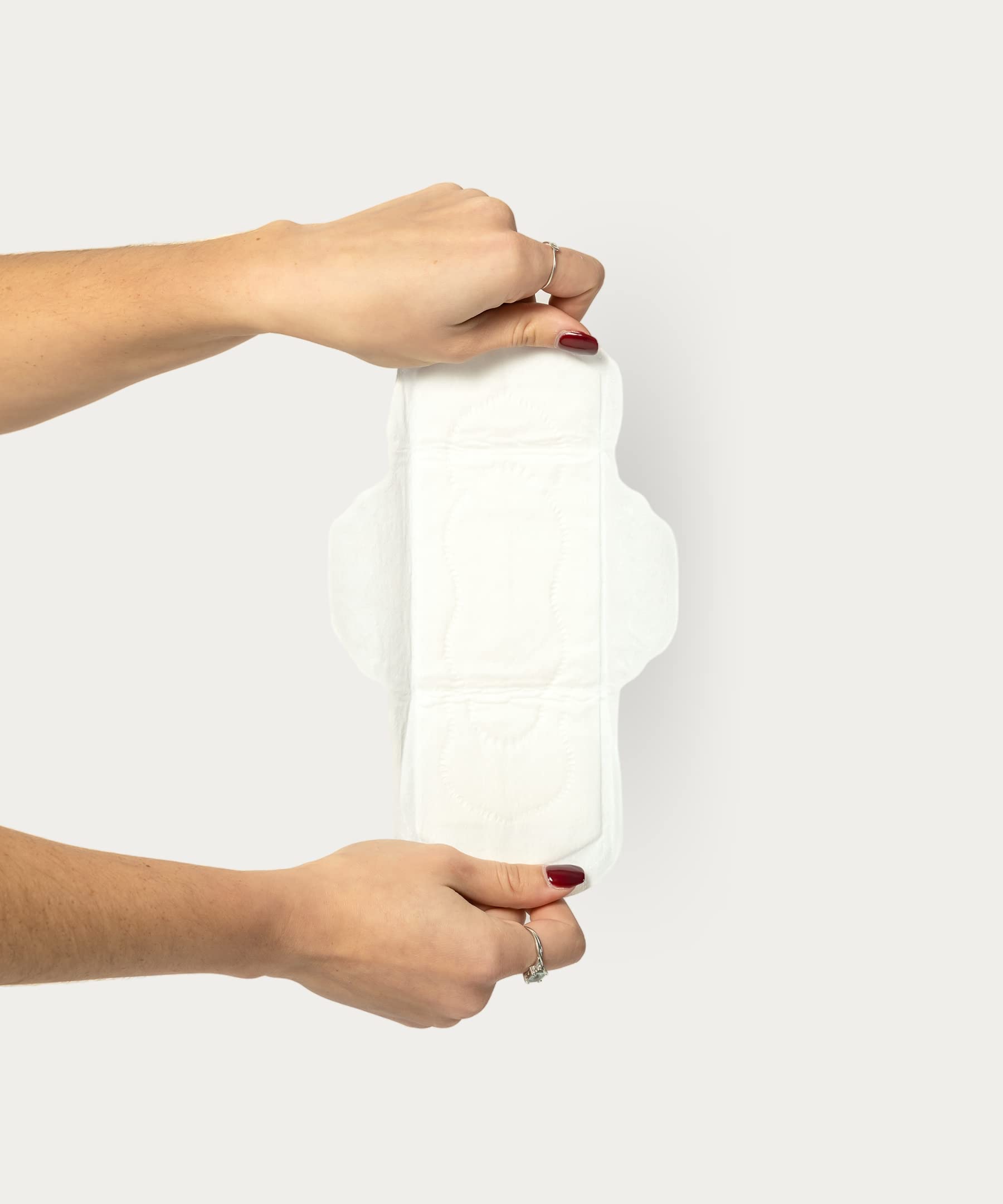 Nyssa chlorine-free core inner layer delivers absorbent protection without harsh chemicals.