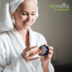 OmNutra Staphyderm natural scene reinforces everyday skin-friendly routine
