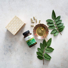 ORGANIC INDIA neem leaves close-up for natural ingredients