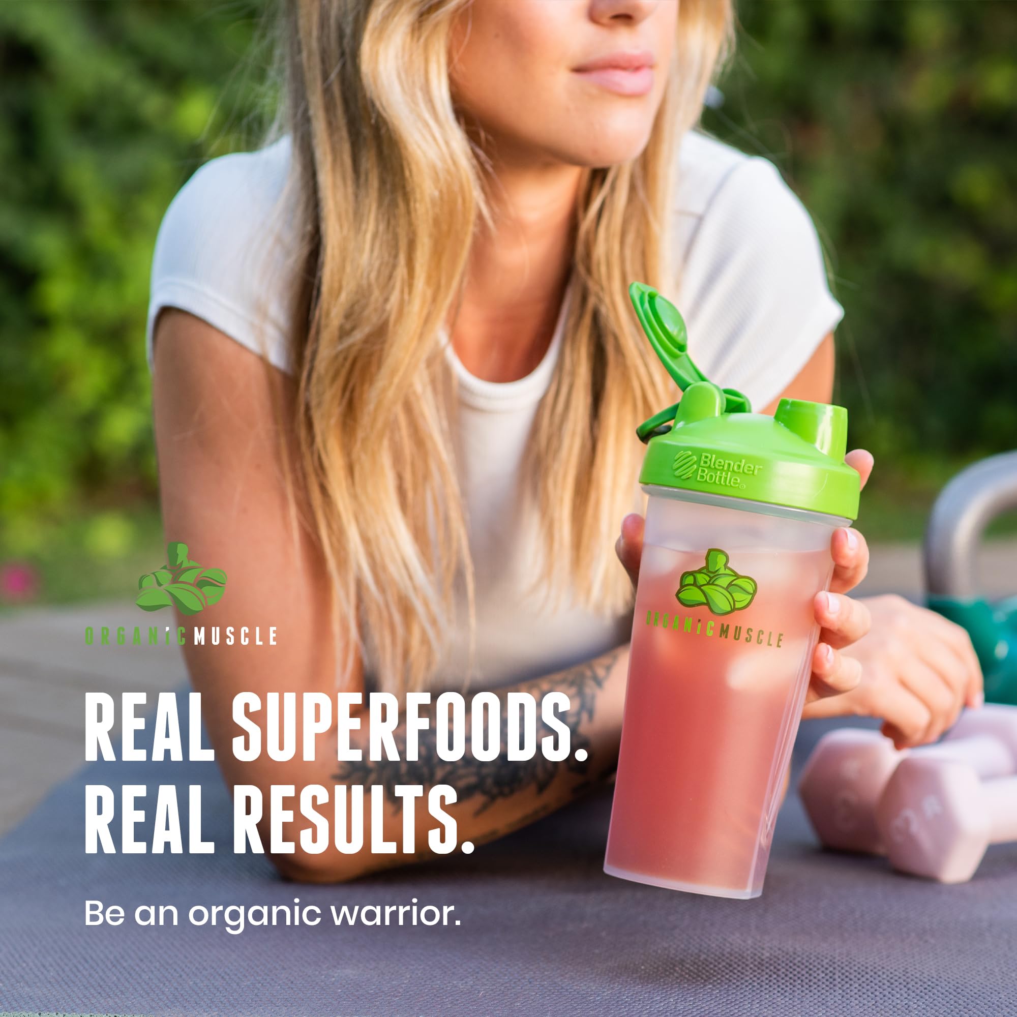 Pomegranate imagery highlights immune-supporting benefits in Organic Muscle Reds Powder.