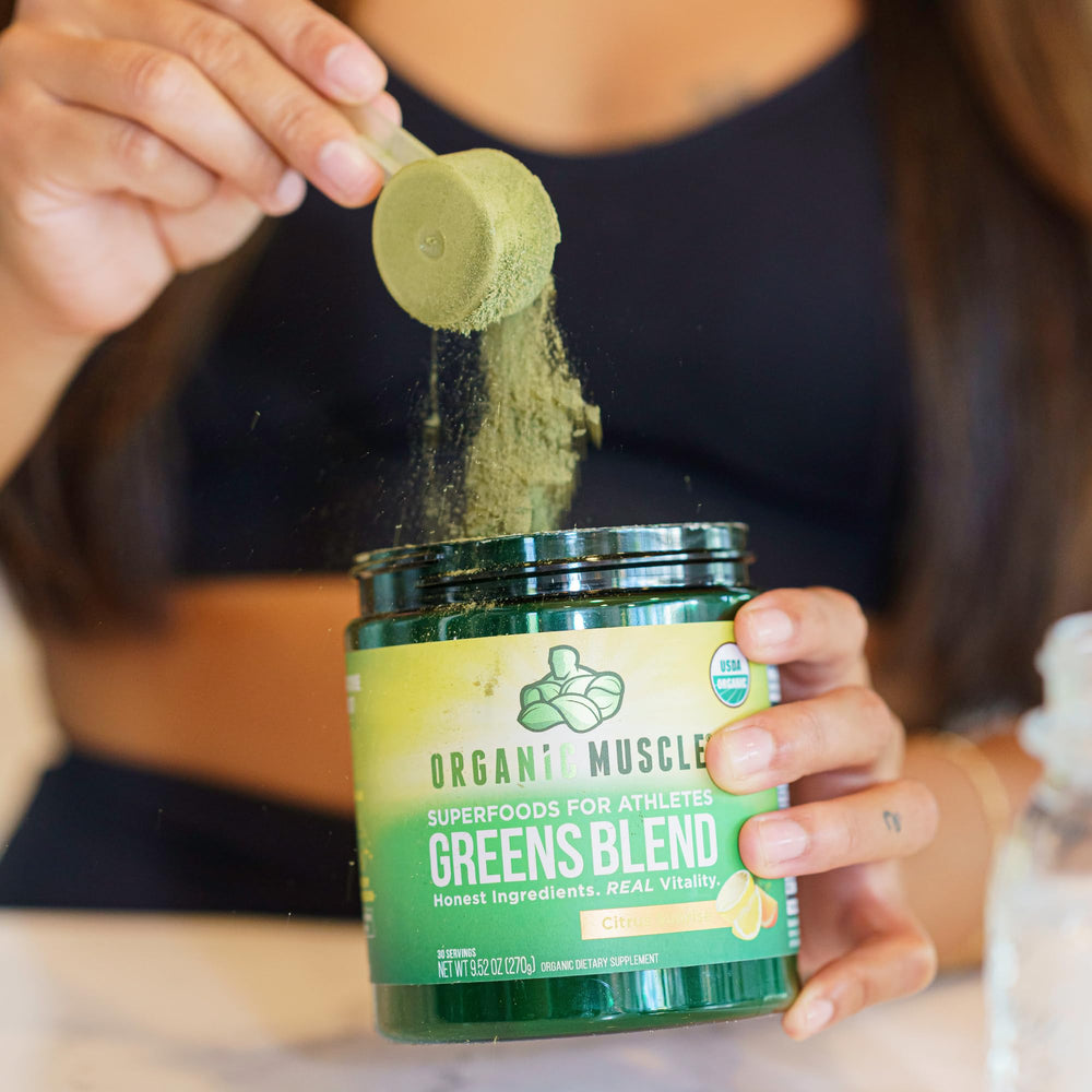 Ingredients graphic highlighting spirulina and chlorella