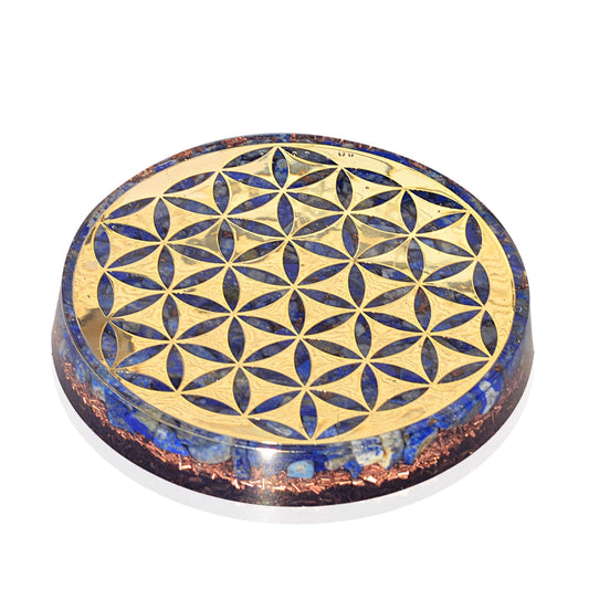 Orgonite Crystal water charging plate with Lapis Lazuli enhances meditation focus.