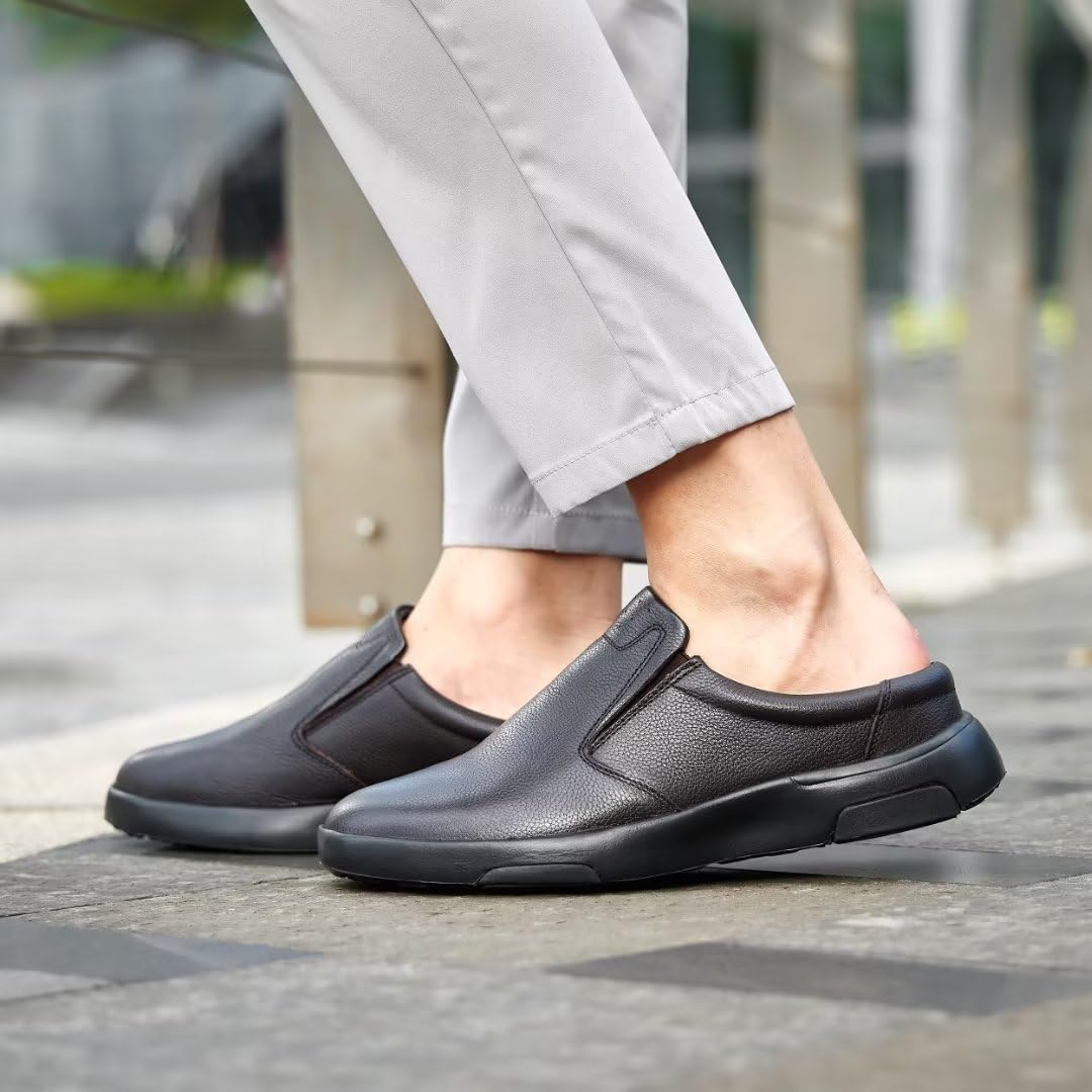 OrthoComfoot cushion outsole with EVA and rubber for traction