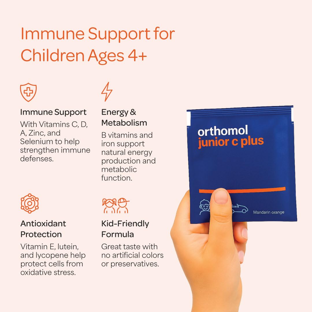 Orthomol Immun Junior C Plus spoon-dose image demonstrates easy daily use.