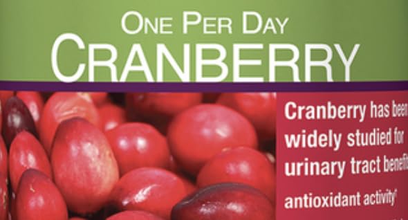 Pacran Cranberry 650 mg capsules close-up label shows vegetarian capsules for plant-based use