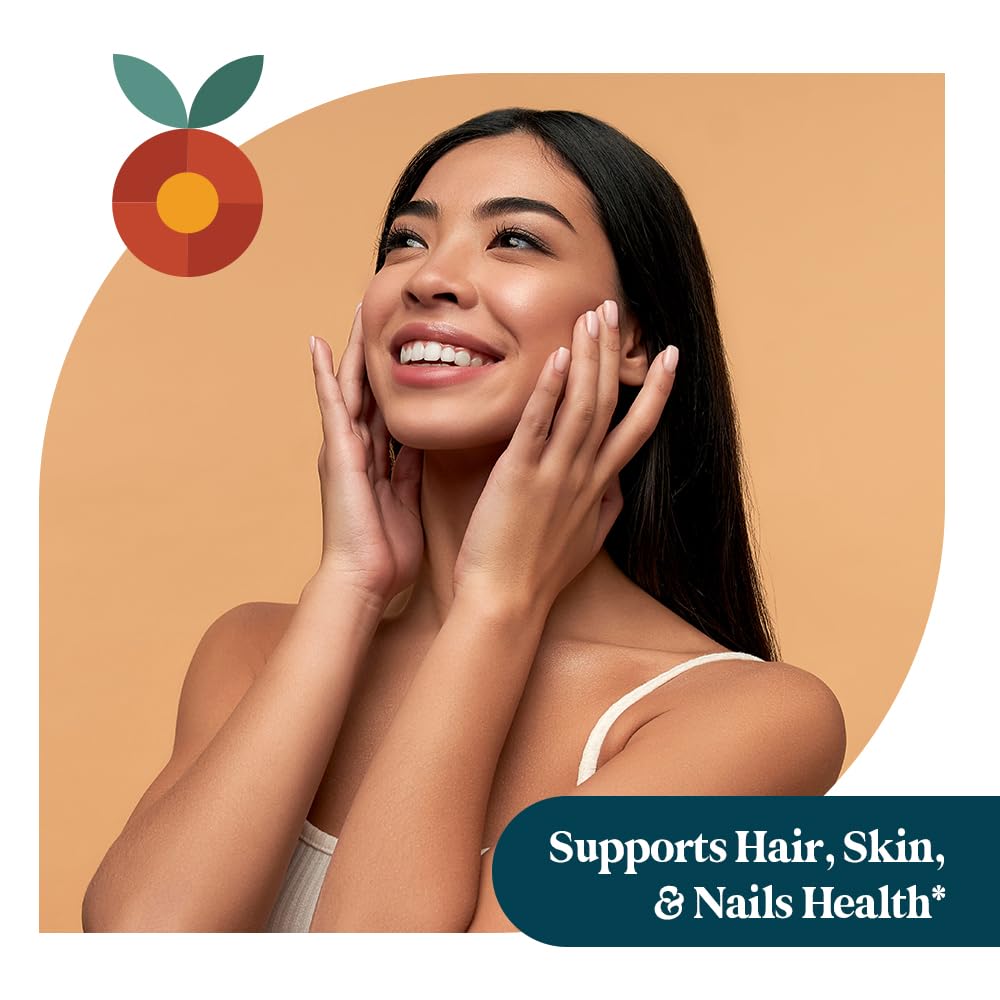 Pattern Wellness Collagen Peptides Non-GMO label highlights clean ingredient sourcing.